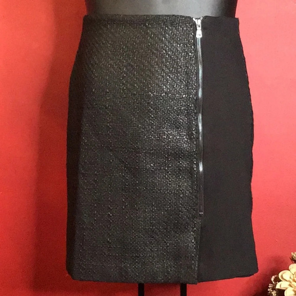 ANN TAYLOR TWEED SKIRT SIZE 0 - Picture 1 of 3